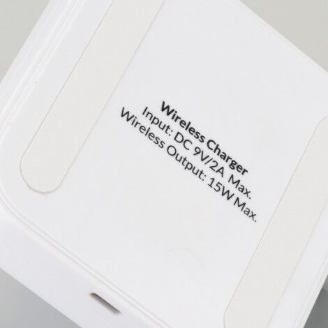 Flex Wireless Fast Charging Stand - Image 6