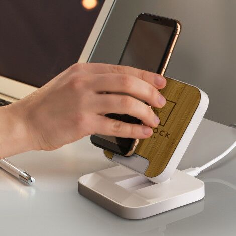 Flex Wireless Fast Charging Stand - Image 3