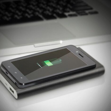 Titus Wireless Charging Power Bank - Image 3